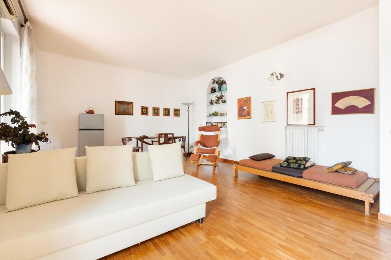Cozy Apt With Balcony - Porta Romana District Milan Luaran gambar