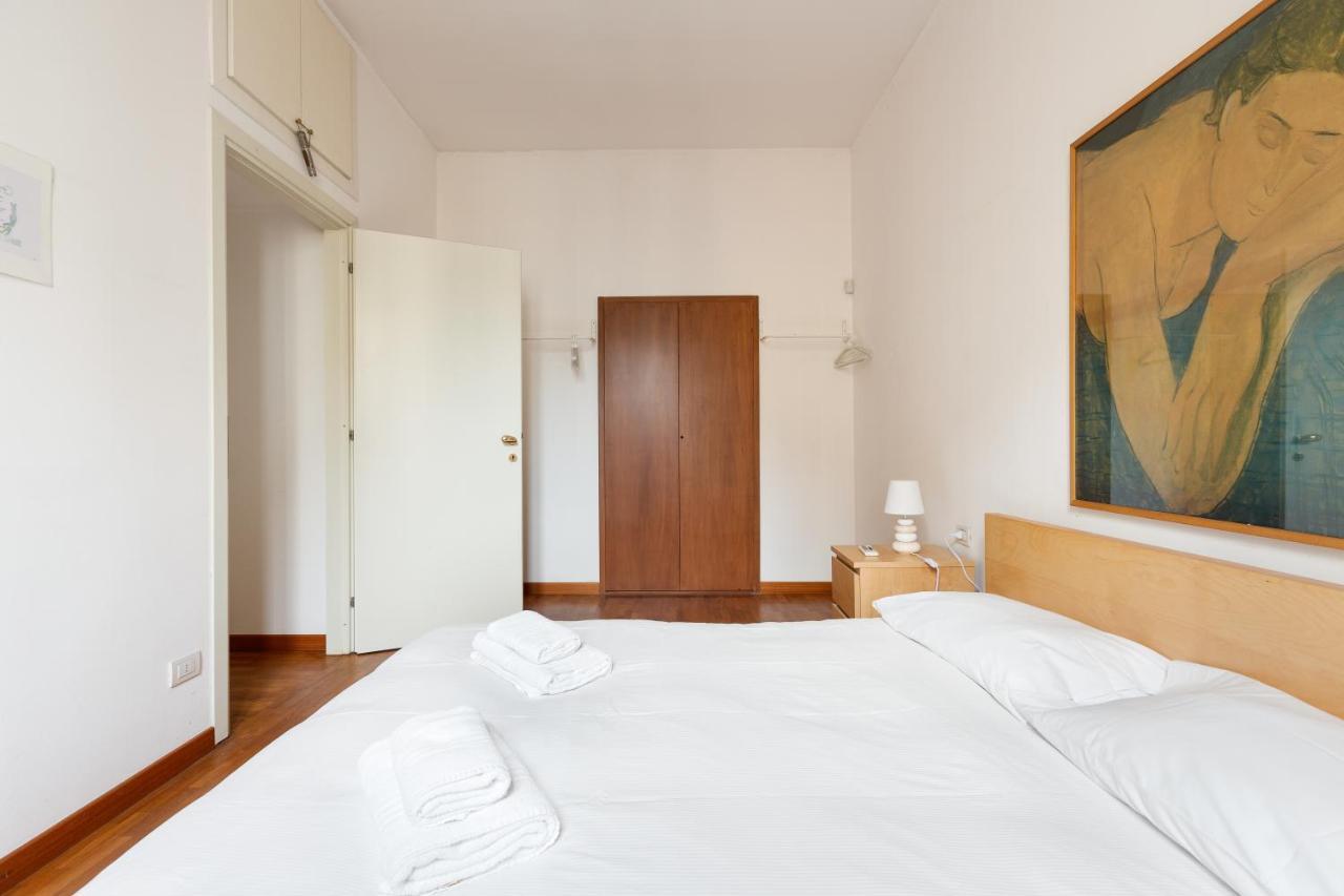 Cozy Apt With Balcony - Porta Romana District Milan Luaran gambar