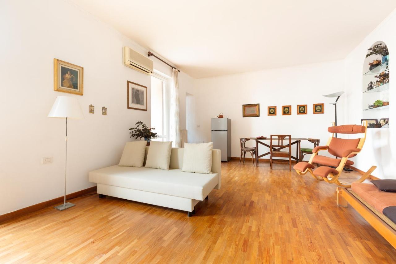 Cozy Apt With Balcony - Porta Romana District Milan Luaran gambar